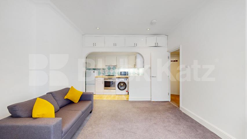 Spacious one bedroom set in period conversion mins to Heath and Tube!  Howitt Road, Belsize Park